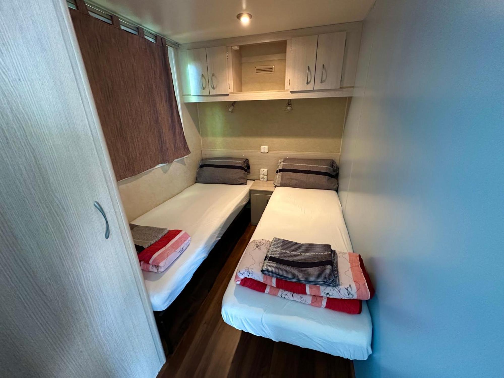 Kamp Slanik Mobile Homes 乌马格 外观 照片